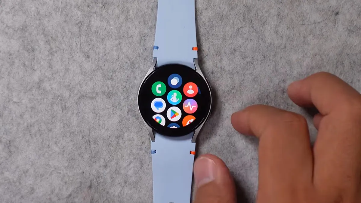 بررسی ساعت Galaxy Watch FE سامسونگ