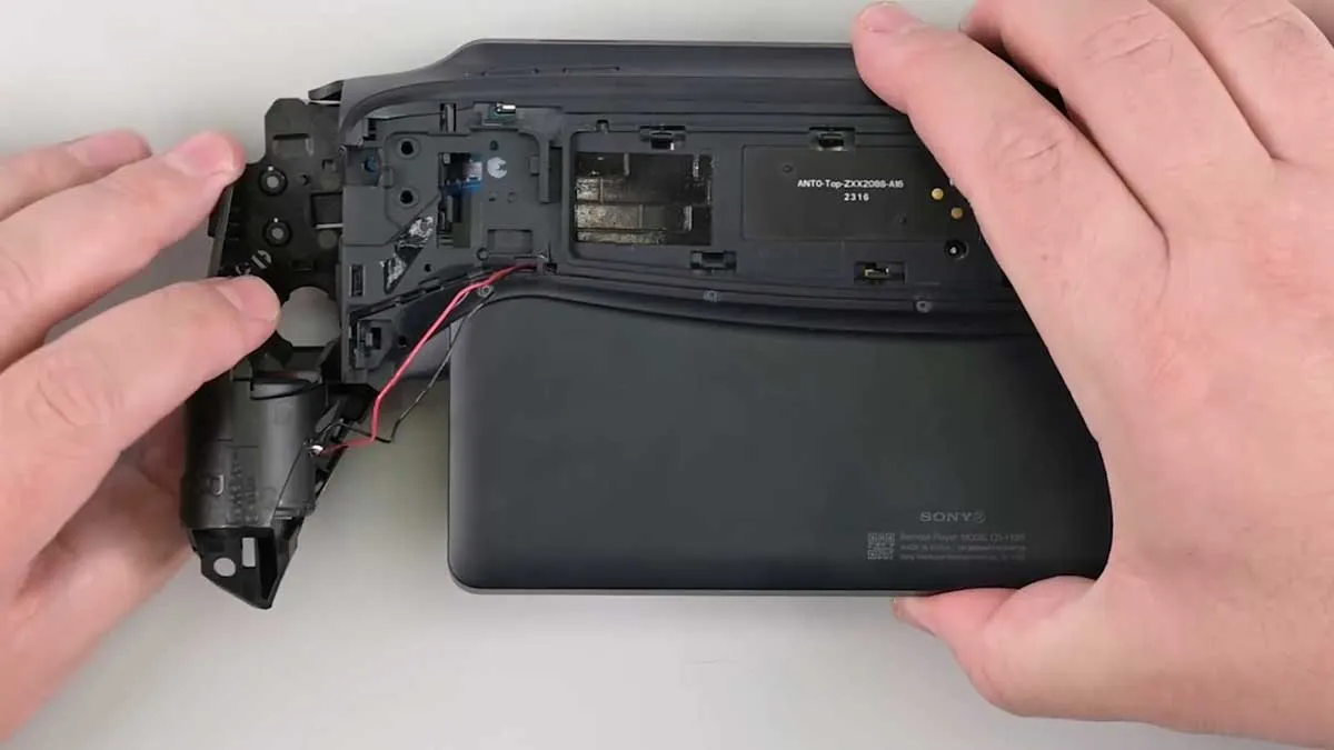 playstation portal teardown 10 کالبدشکافی کنسول PlayStation Portal سونی