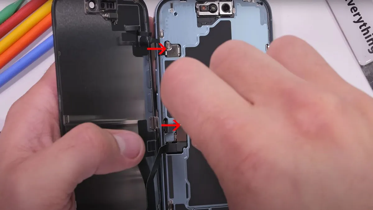 iphone 16 teardown screen removal کالبدشکافی گوشی iPhone 16