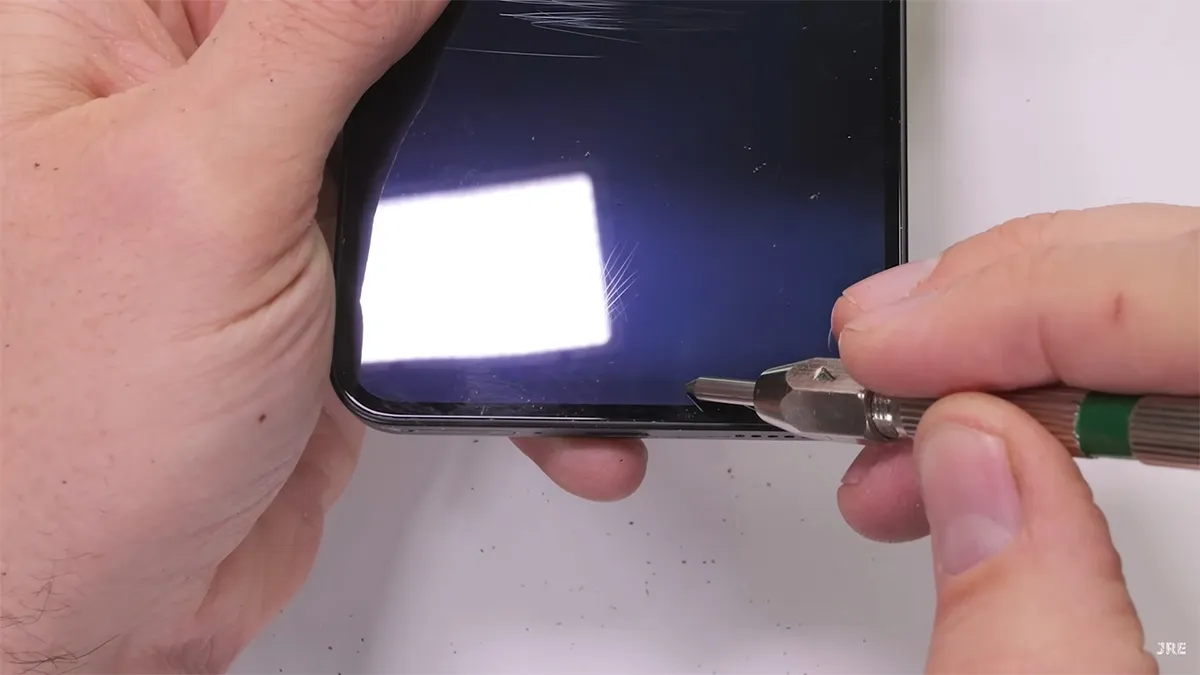 nothing 3a pro durability test 9 تست مقاومت گوشی Nothing Phone 3a Pro