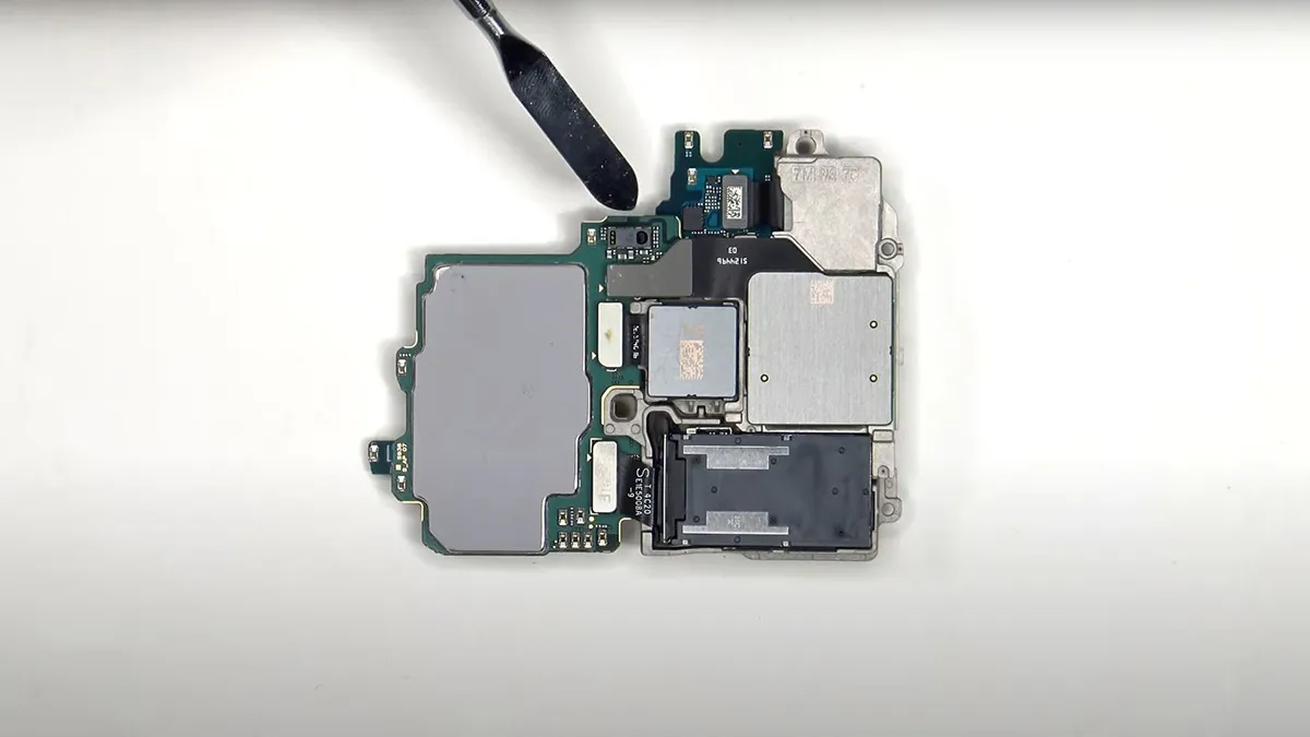 samsung s25 ultra teardown 12 کالبدشکافی گوشی Samsung S25 Ultra