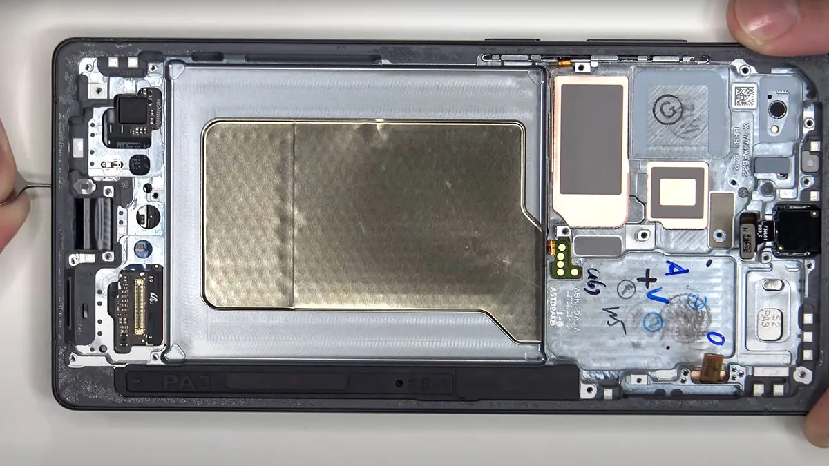 samsung s25 ultra teardown 15 کالبدشکافی گوشی Samsung S25 Ultra