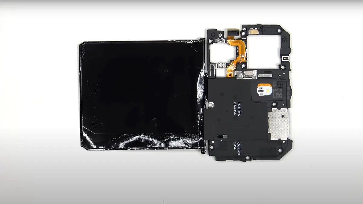 xiaomi poco x7 pro teardown 6 کالبدشکافی گوشی شیائومی Poco X7 Pro