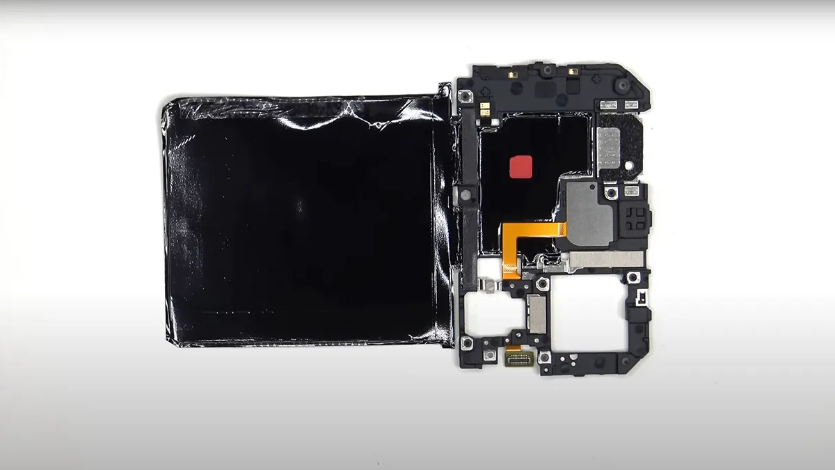 xiaomi poco x7 pro teardown 7 کالبدشکافی گوشی شیائومی Poco X7 Pro