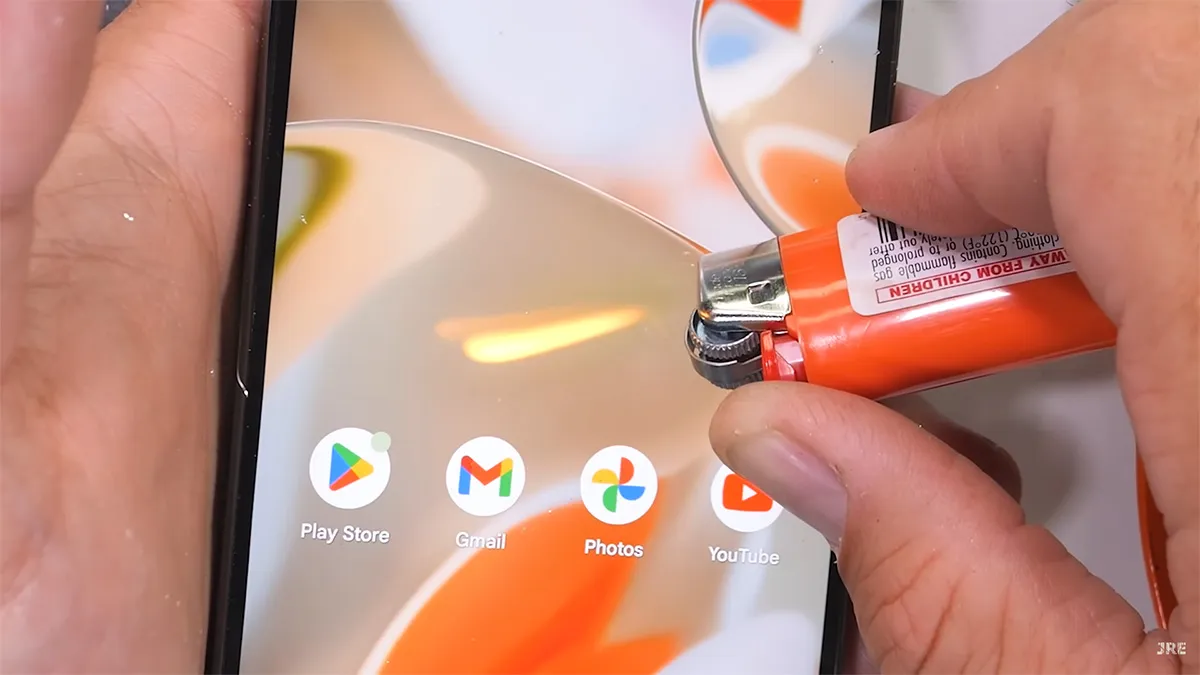 google pixel 9 pro xl duribility test 8 تست مقاومت گوشی Pixel 9 Pro XL گوگل