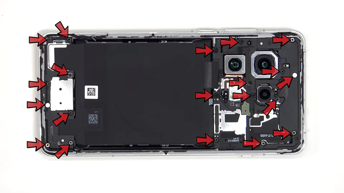 oneplus 13 teardown 5 کالبدشکافی گوشی OnePlus 13