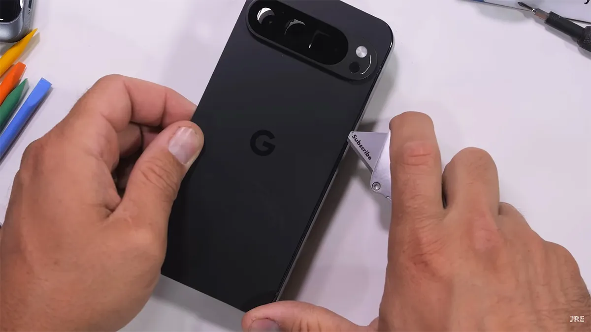 google pixel 9 pro xl teardown 1 کالبدشکافی Pixel 9 Pro XL گوگل