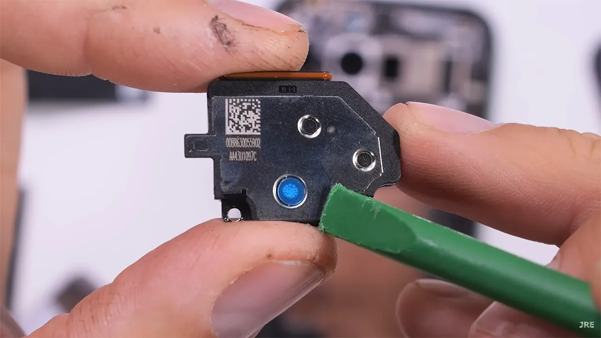 google pixel 9 pro xl teardown 11 کالبدشکافی Pixel 9 Pro XL گوگل