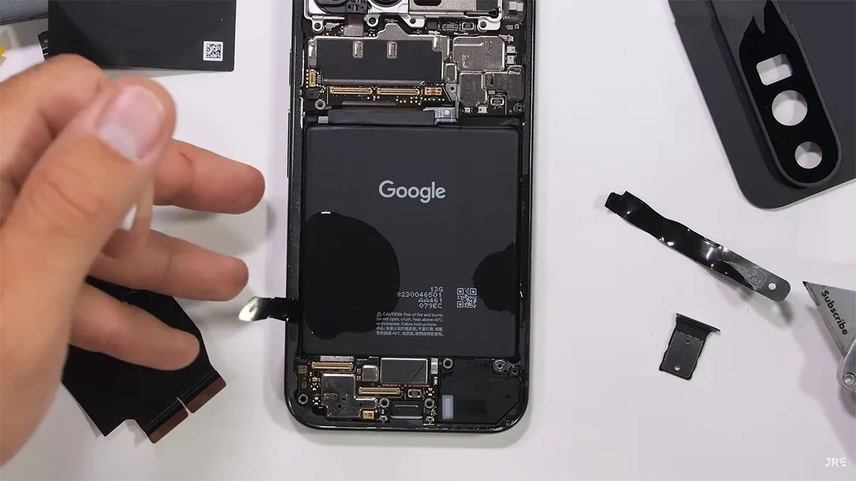 google pixel 9 pro xl teardown 6 کالبدشکافی Pixel 9 Pro XL گوگل