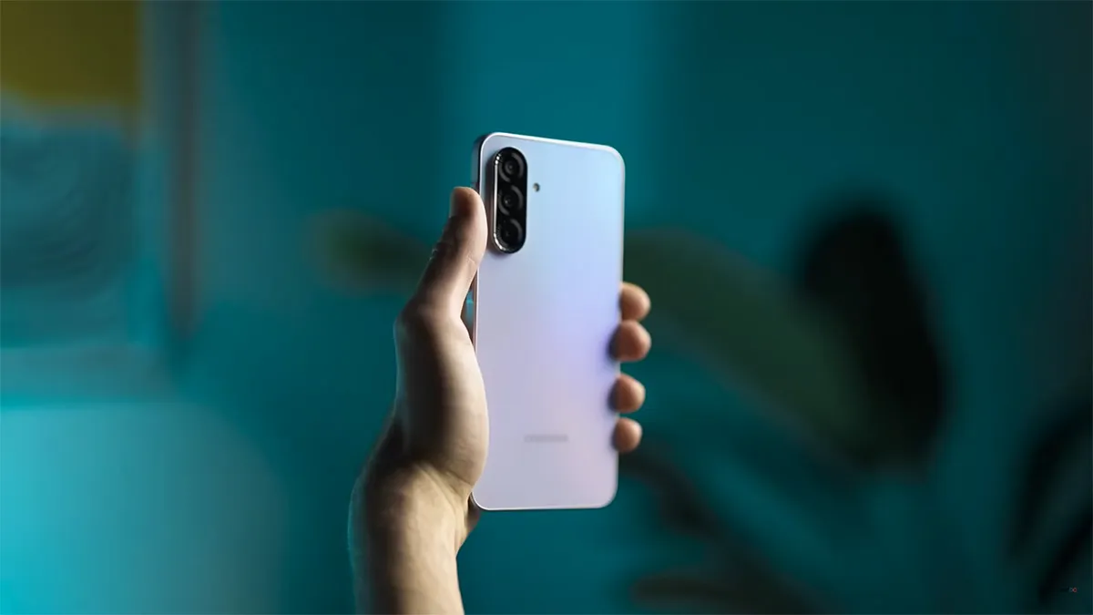 بررسی طراحی گوشی Samsung A36