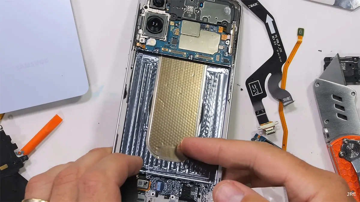 samsung s25 edge teardown 11 کالبدشکافی گوشی Samsung S25 Edge