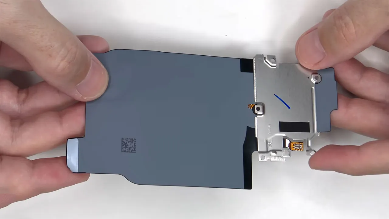 samsung s25 fe teardown 5 کالبدشکافی گوشی Samsung S25 FE
