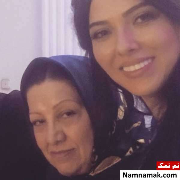 عکس لیلا اوتادی در کنار مادرش