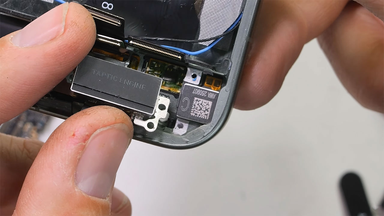 xiaomi 17 pro teardown 22 کالبدشکافی گوشی Xiaomi 17 Pro