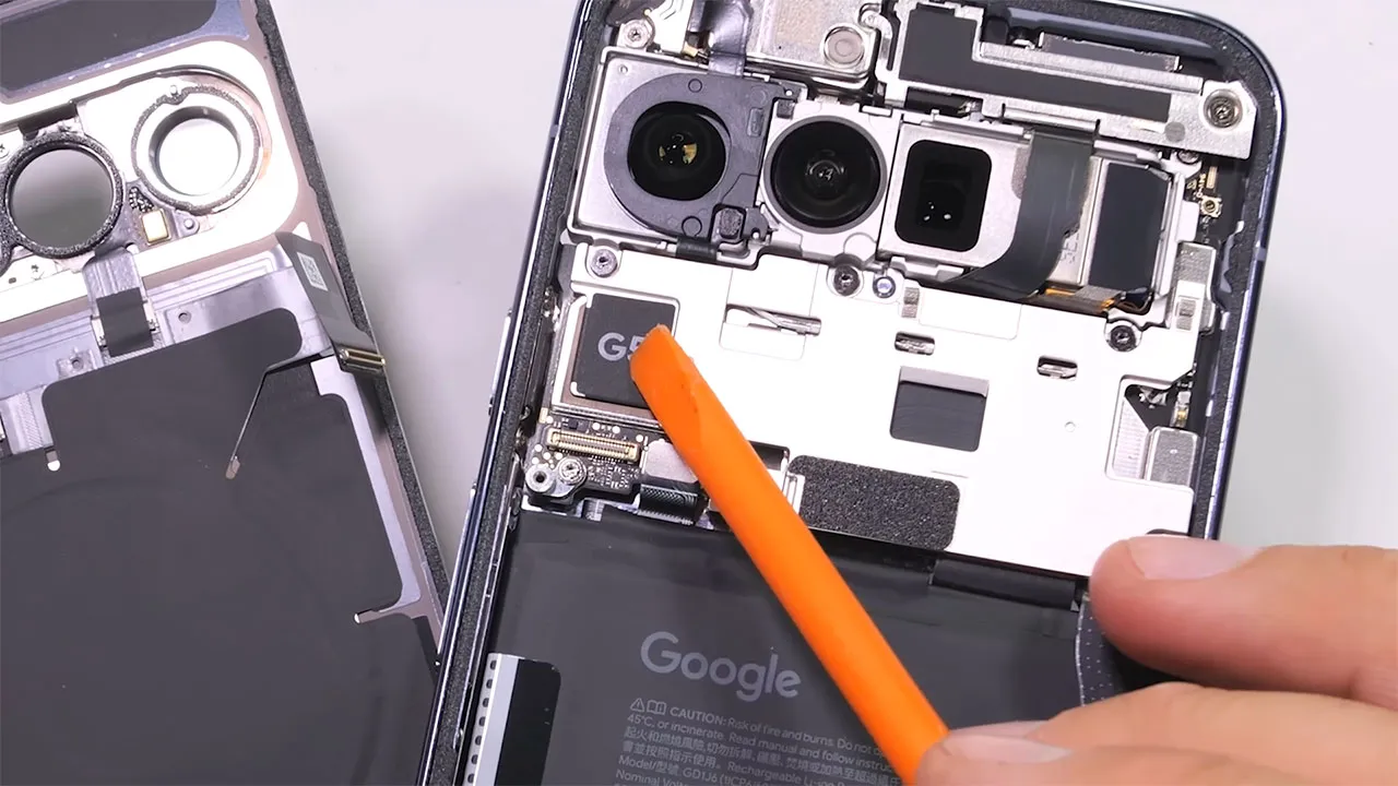 google pixel 10 pro xl teardown 8 کالبدشکافی گوشی Pixel 10 Pro XL گوگل