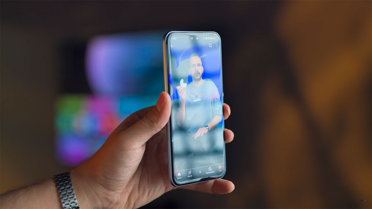 بررسی صفحه نمایش گوشی Honor 400 Pro