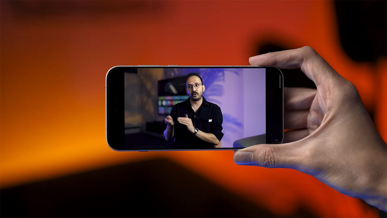 بررسی صفحه نمایش گوشی Oneplus 15