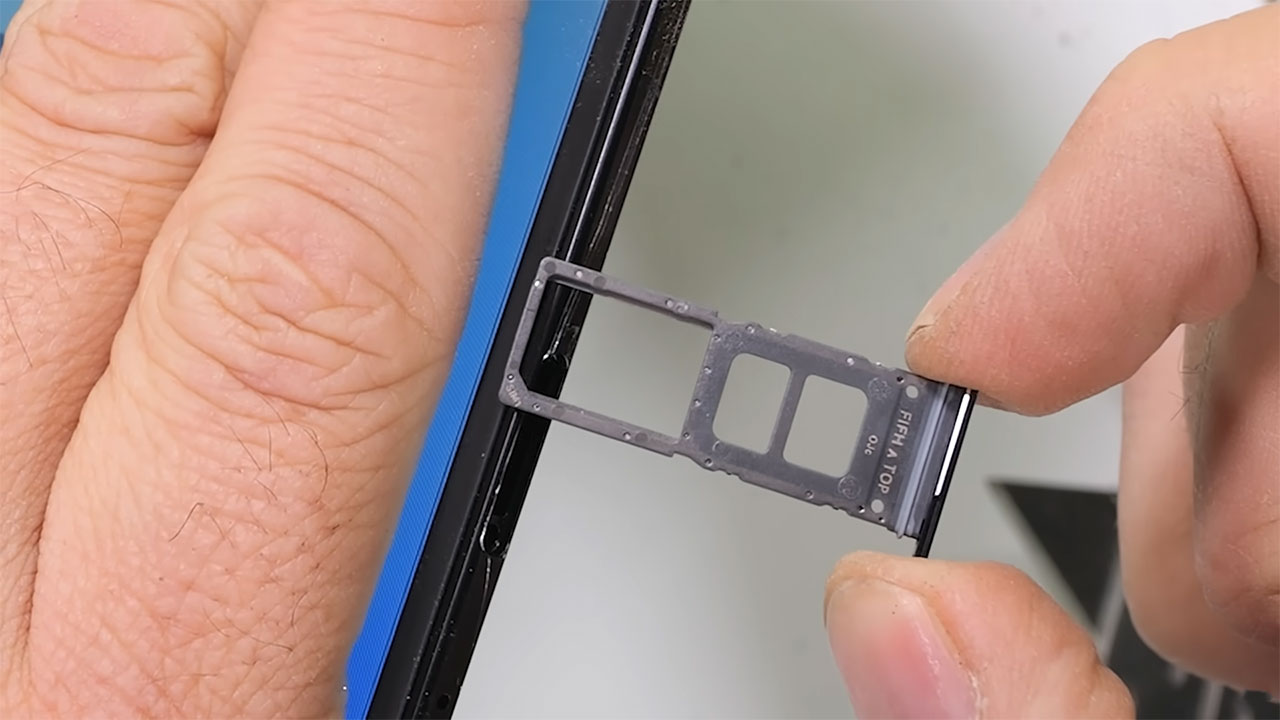 samsung z trifold duribility test 6 تست مقاومت گوشی Samsung Z Trifold